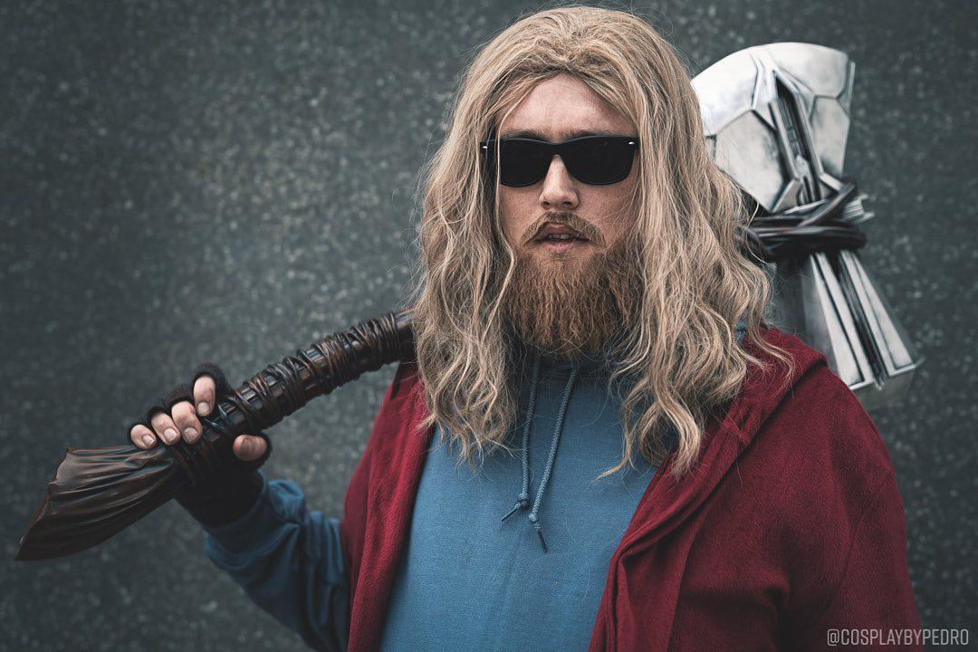 Fat Thor Costume Ideas | DIY Cosplay w/ Robe & Sweater