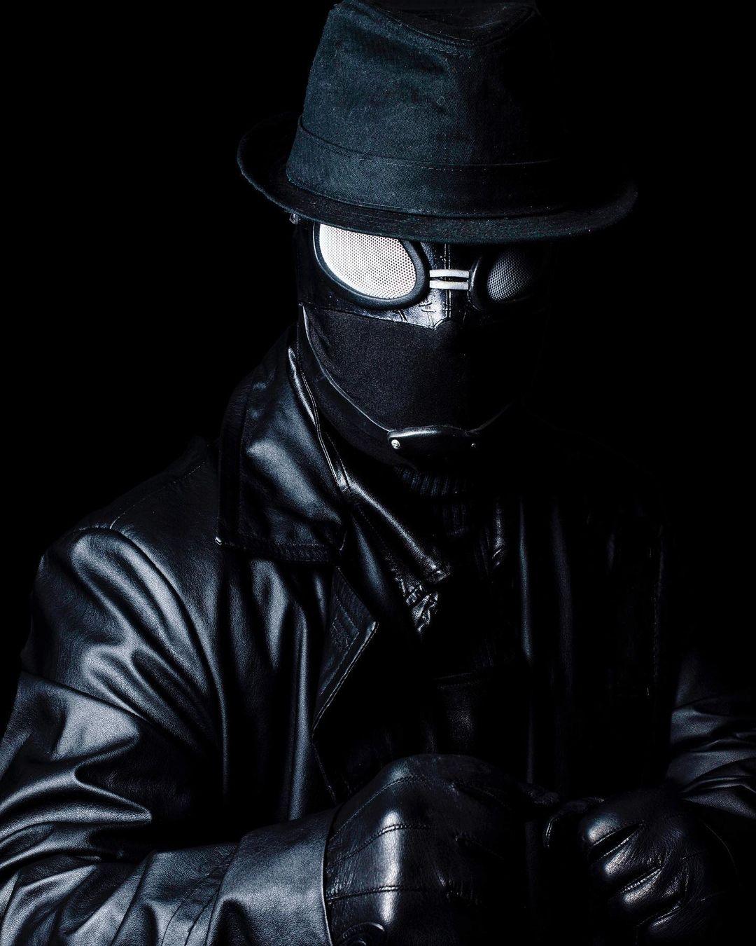 Spider-Man Noir Costume Ideas | DIY Cosplay & Authentic Outfit